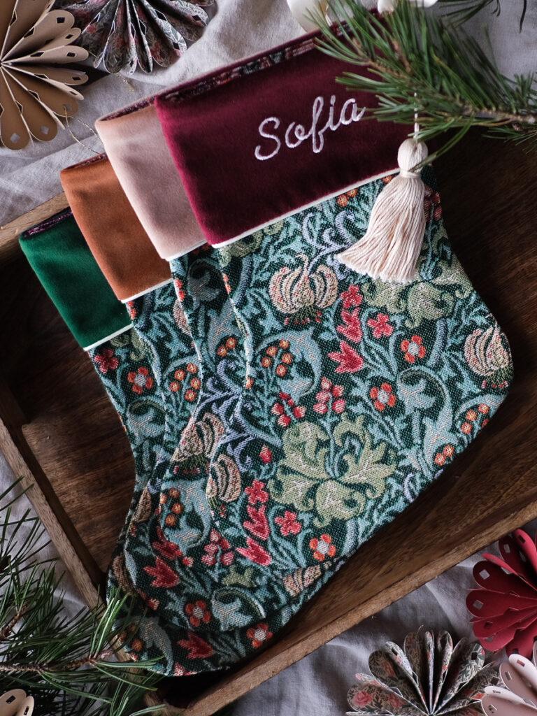 Kirju jõulusokk nimetikandiga- erinevad toonid